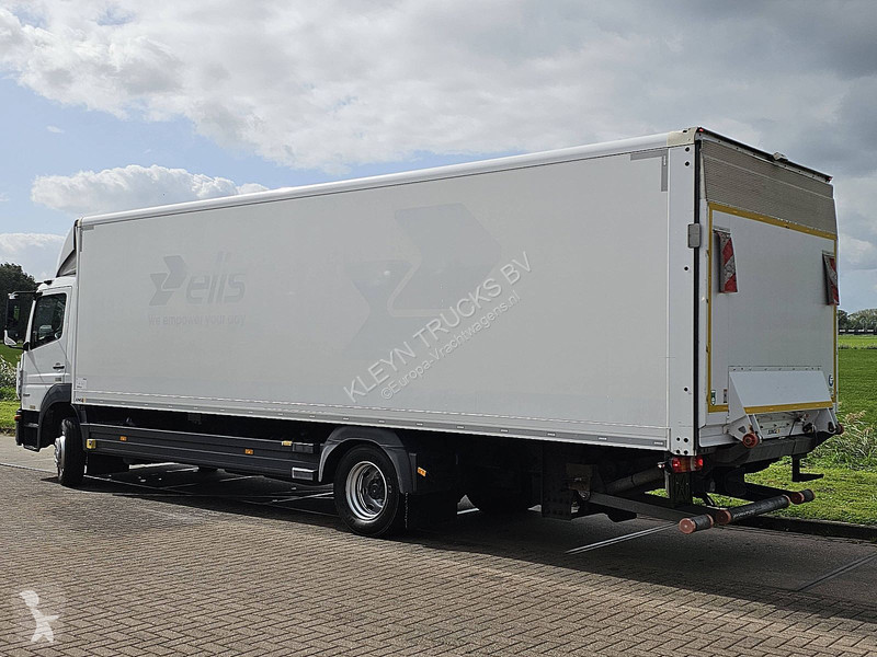 Camión Mercedes ATEGO 1227 LIFT AIRCO