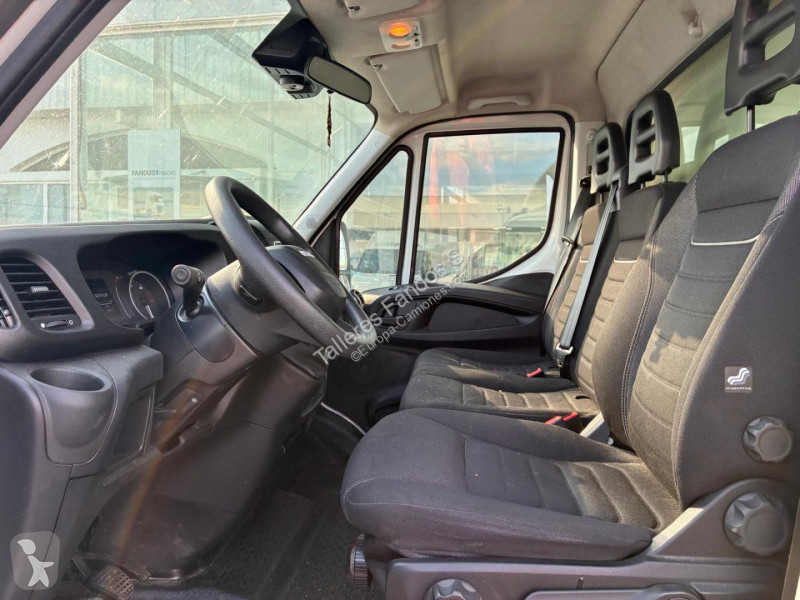 Грузовик Iveco  35S16 20m3
