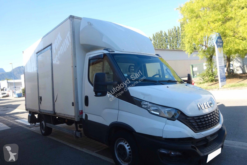 Camião Iveco 35S14