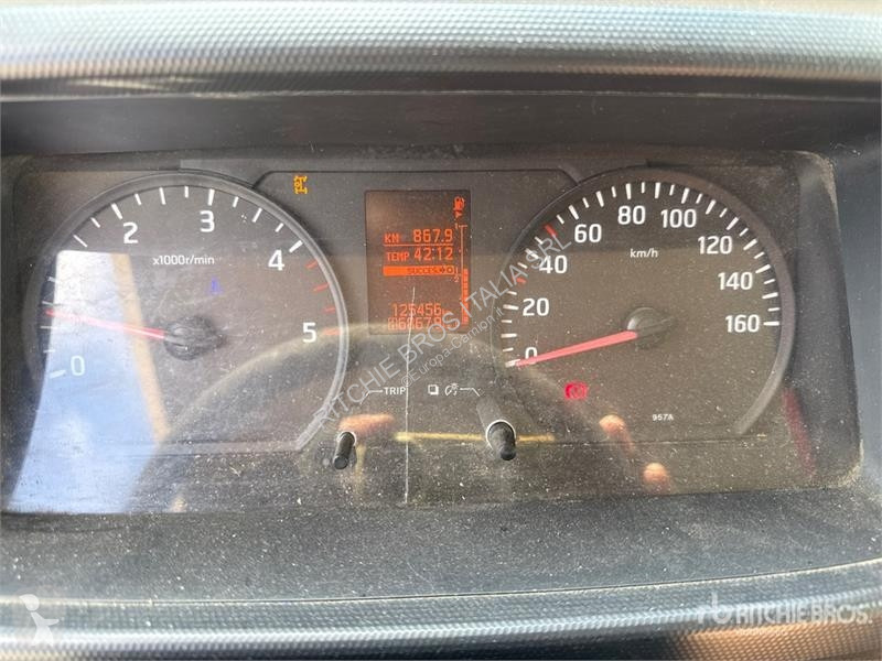 Lastbil Nissan Isoli PNT 230 20.5 m on Nissan...