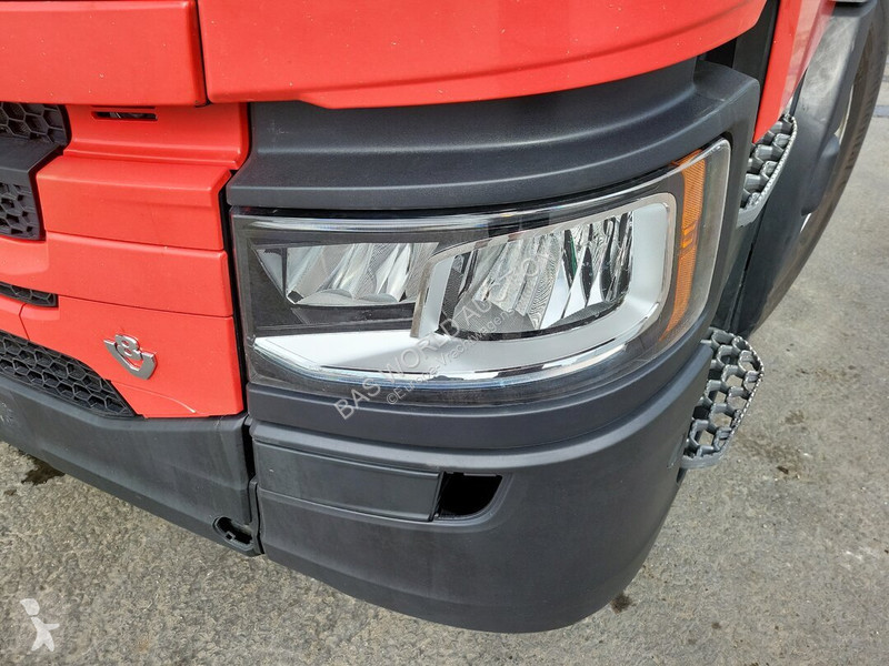 Camião Scania 520