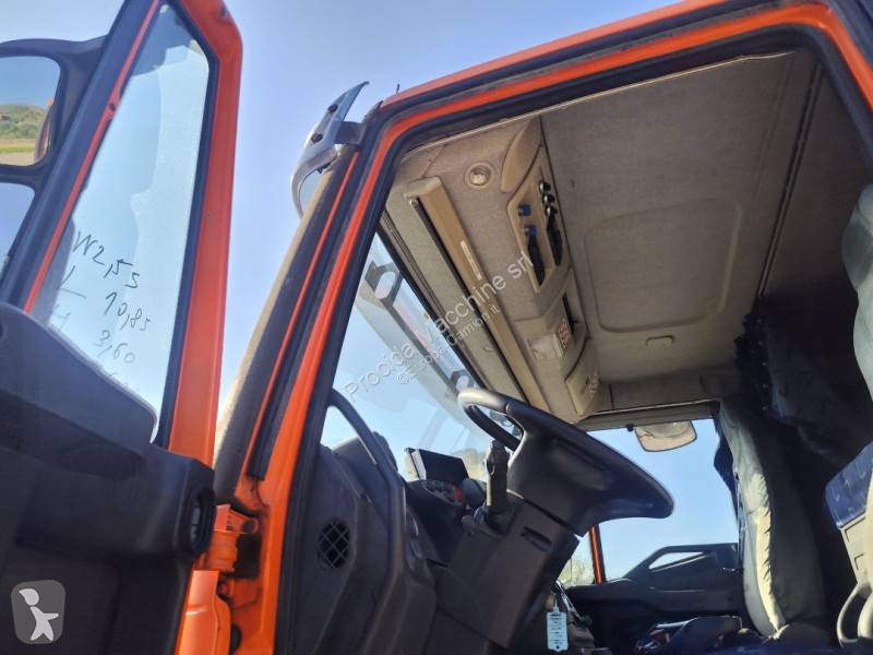 Iveco 260 S 42 truck