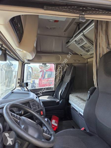 Camion DAF 440