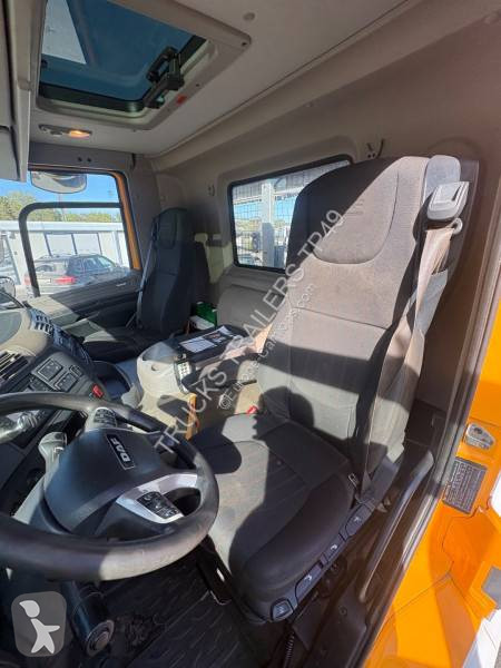 Camion DAF 410