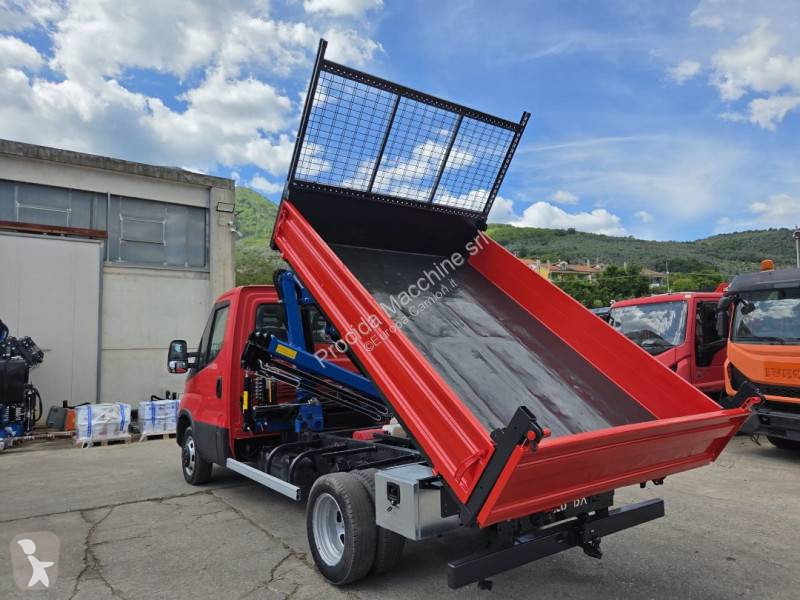 Véhicule utilitaire Iveco 35C12