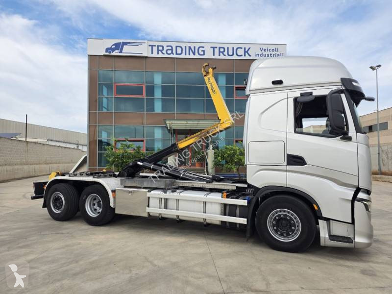 Camion Iveco 480