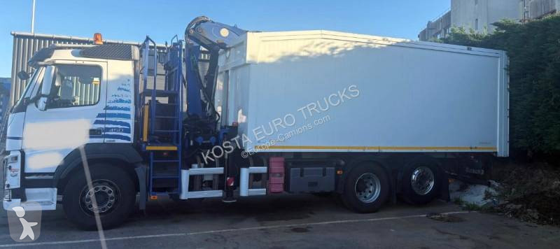 Engin de voirie Volvo 450