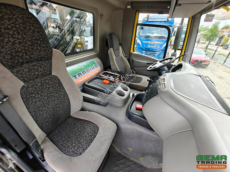 DAF 220 4x2 Day Cab Euro5 - 3-Sided Tipper +...