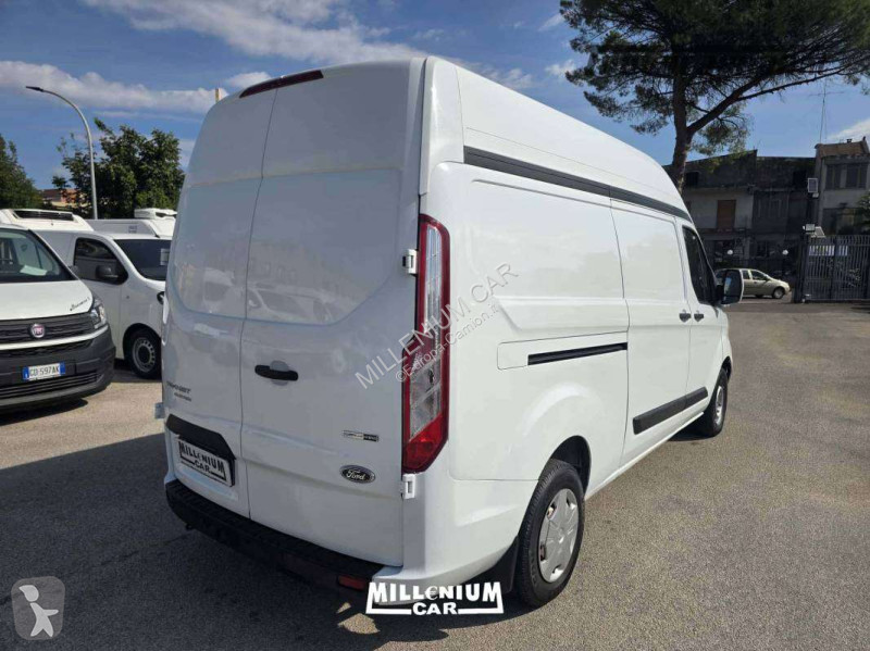 Camion Ford CUSTOM 2021 PASSO LUNGO TETTO ALTO