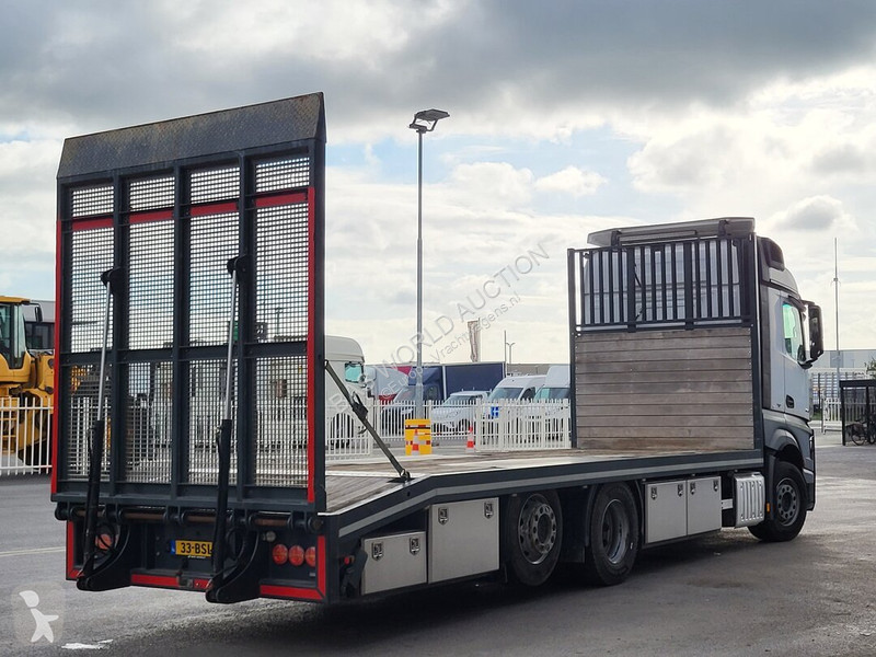 Camion Mercedes 2543