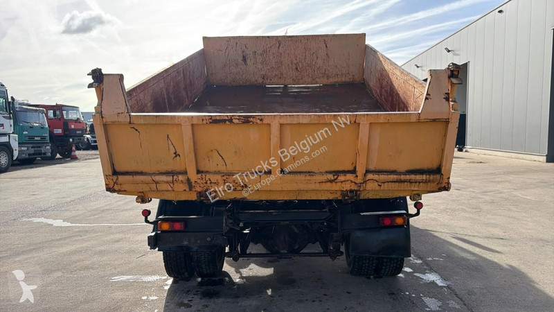 Camion Mercedes SK  (MANUAL PUMP / POMPE...