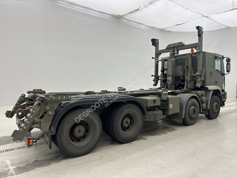 Camion Iveco Cursor 410E44