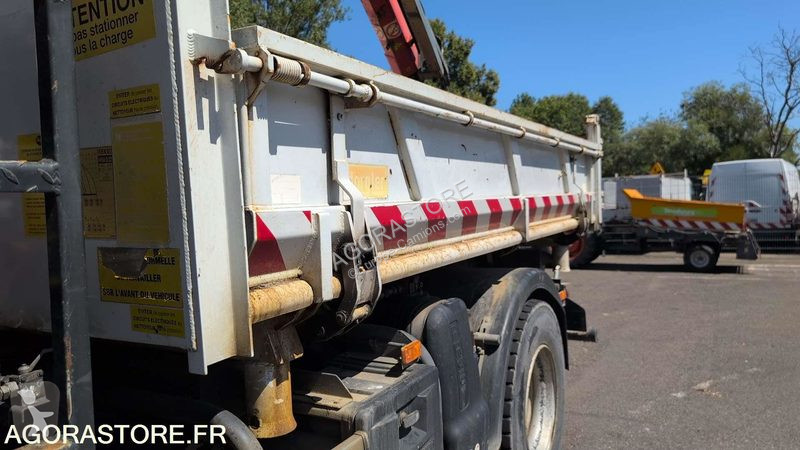 Camion Renault MIDLUM