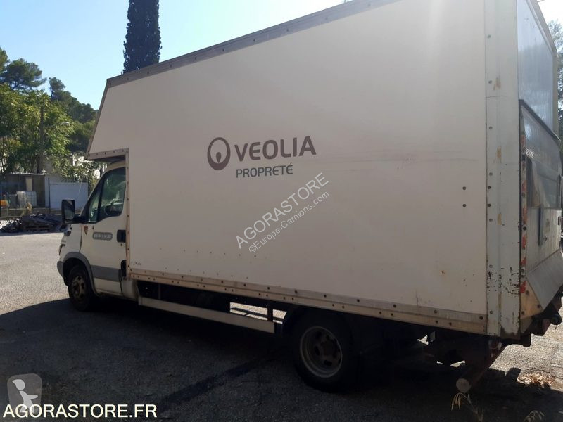 Lastbil Iveco 35C10