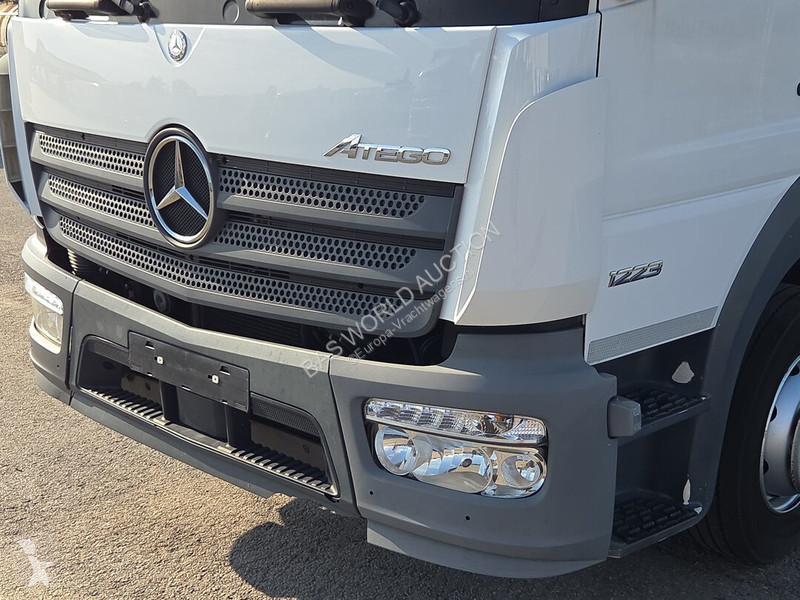 Lastbil Mercedes 1223