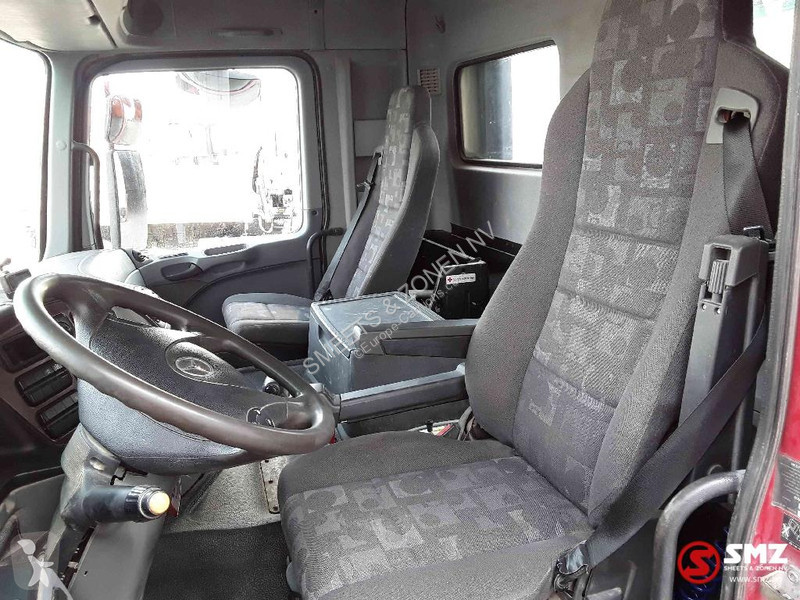 Lastbil Mercedes 3341