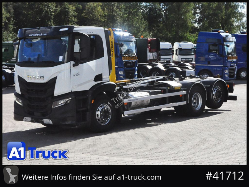 Lastbil Iveco  X-Way AD260SY46 Palfinger PHT...