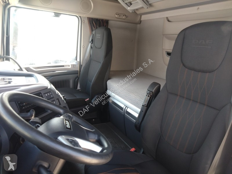 Camión DAF 480 FAR 6X2 R