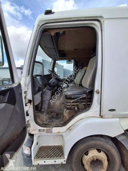 Ciężarówka Renault MIDLUM