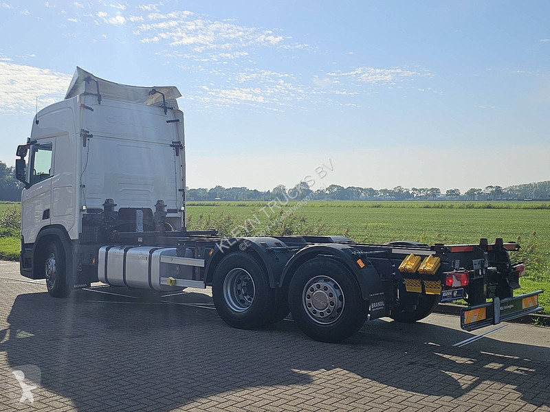 Camión Scania 450 6x2*4