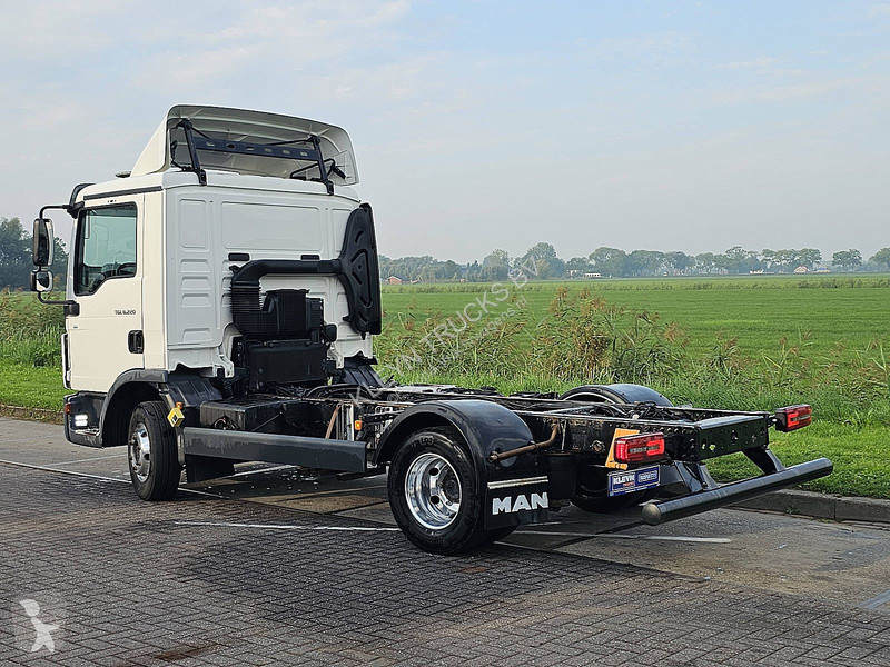 Camión MAN 8.220  WB305 AIRCO PTO
