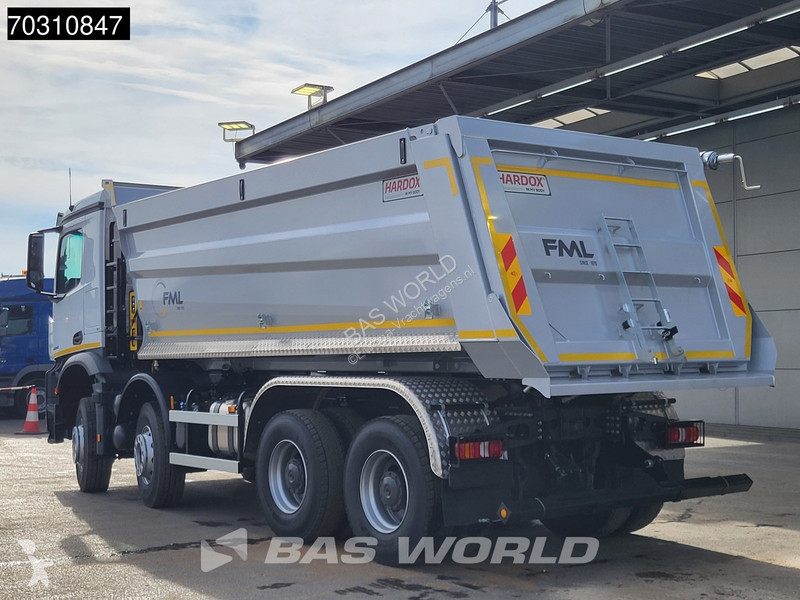 Camión Mercedes 4242 8X4 20m3 Tipper 13-Ltr...