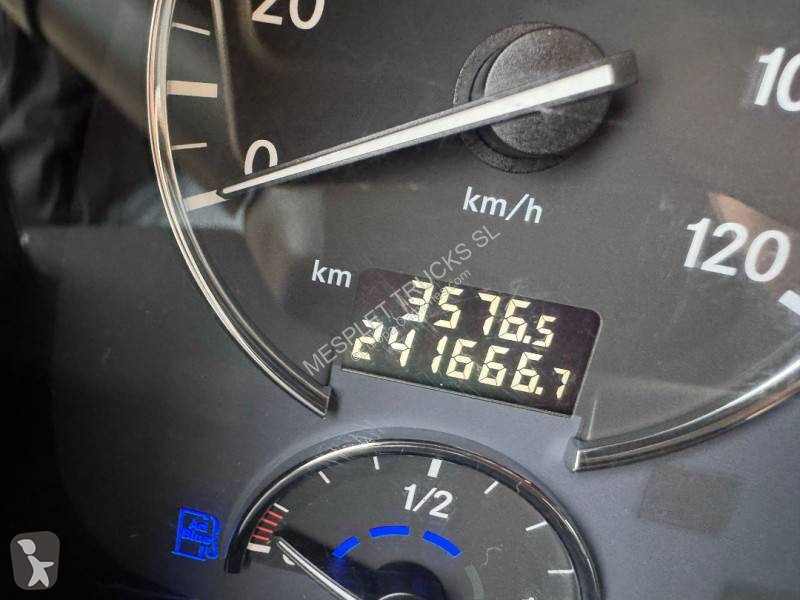 Ciężarówka Mercedes 2636