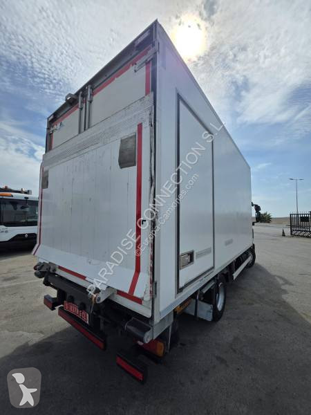 Camión Iveco 100 E 19