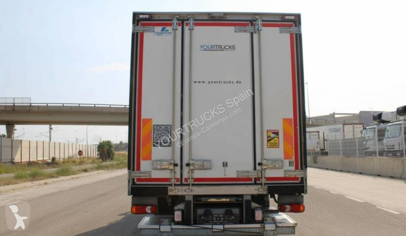 Camión Iveco 100 E 19