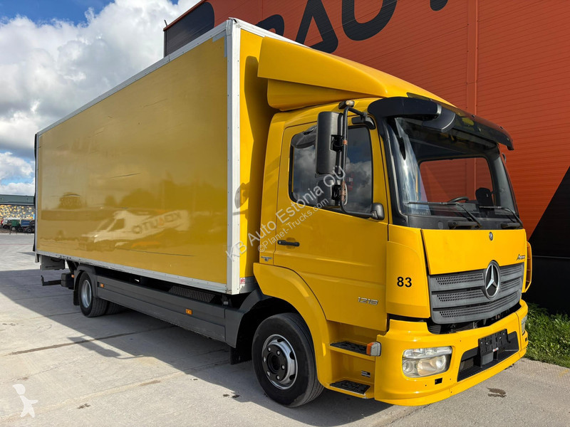 Грузовик Mercedes 1218 4x2