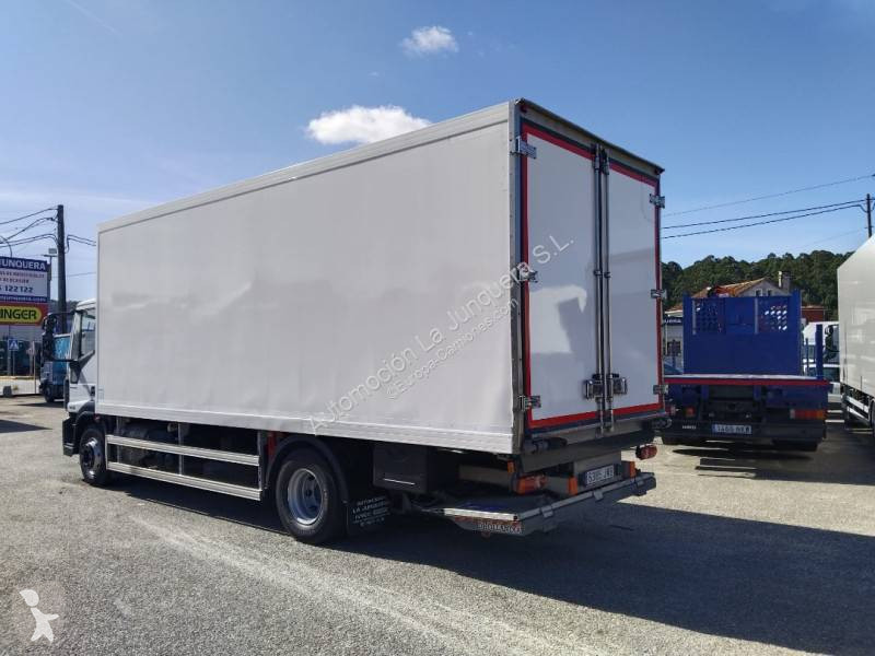 Camión Iveco 160 E 21