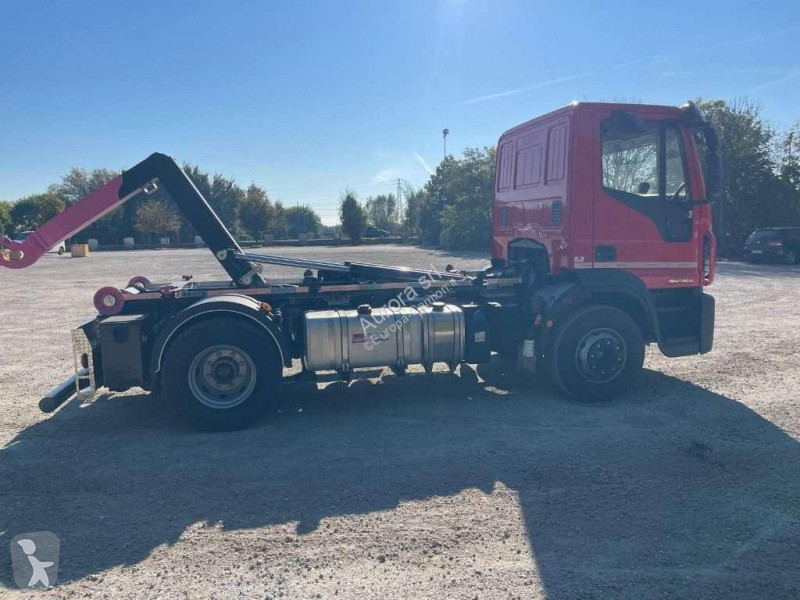 Camion Iveco EUROCARGO 160E SCARRABILE