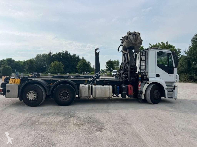 Camión Iveco STRALIS 450 SCARRABILE USATO CON GRU