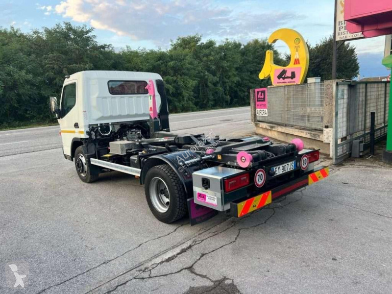 Camion Mitsubishi FUSO 7C15 SCARRABILE NUOVO