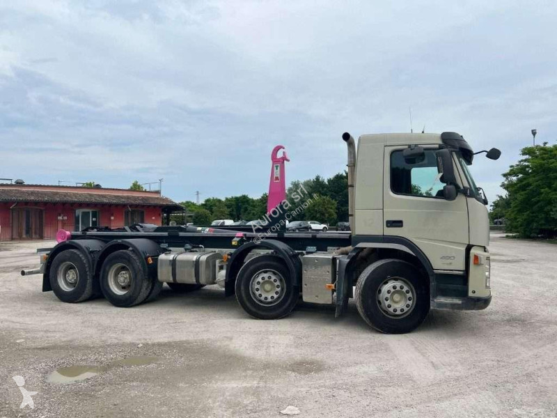شاحنة Volvo FM480 SCARRABILE 8X4