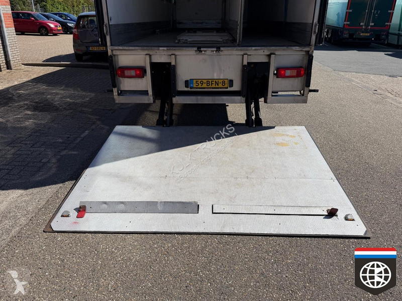 شاحنة Volvo DUO TEMP / Tail lift - new tires -...