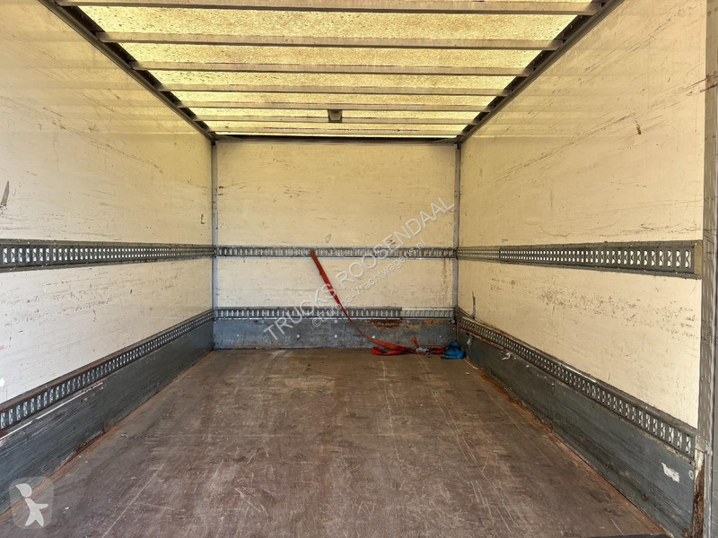 Vrachtwagen Volvo 240 + Loadlift + 14 T + Euro 5