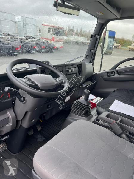 Kamion Isuzu M30 5.2L 190CV EMPT 3365 M30 5.2L...