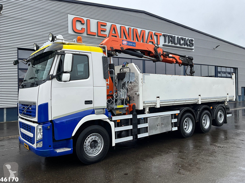Lastbil Volvo 420 8x4 HMF 22 Tonmeter laadkraan