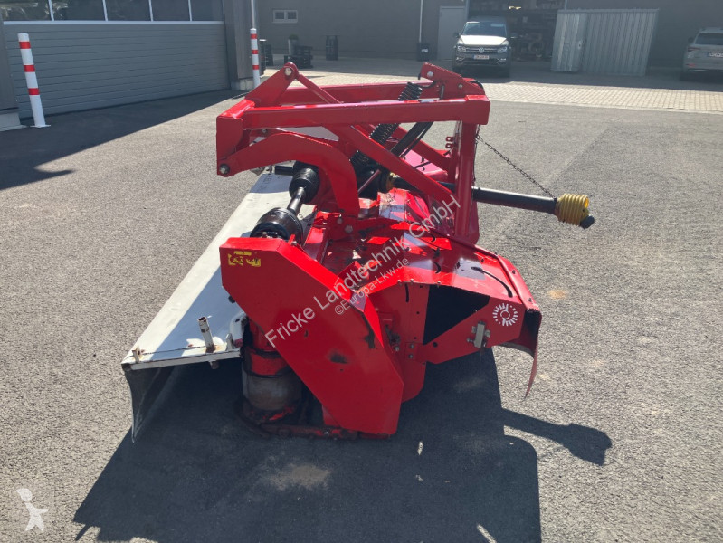 320 FC truck