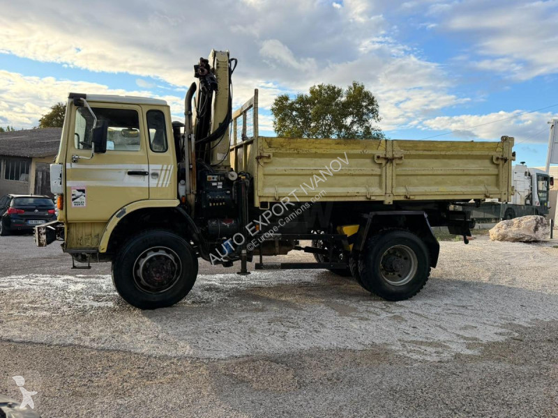 Renault  M210 grue truck