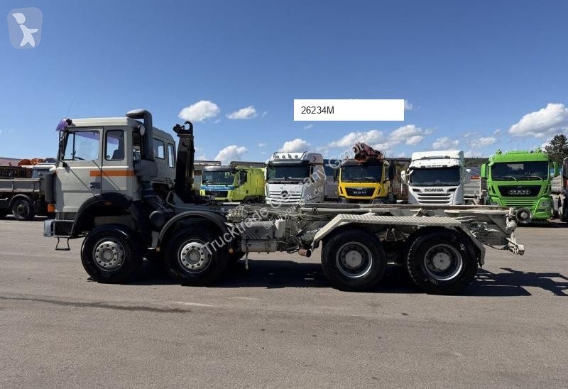 Iveco 300-30 AH truck