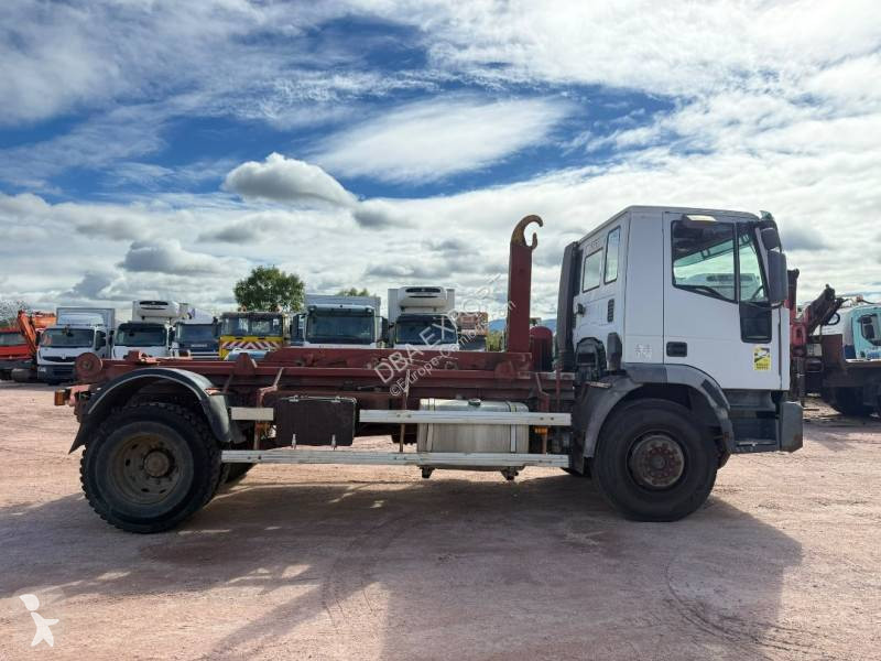 Iveco 190E24 truck