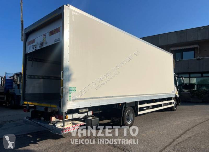 Iveco 120 E 28 P tector truck