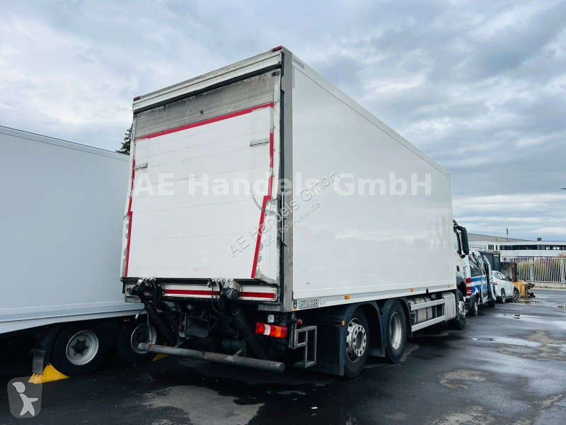 Kamion Mercedes 4 2543 BL L ClassicSpace...