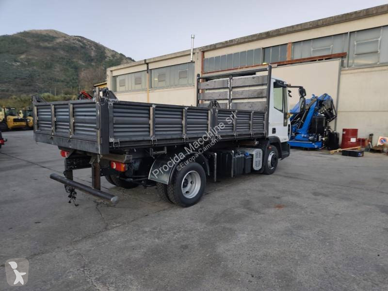 Iveco 100 E 18 truck