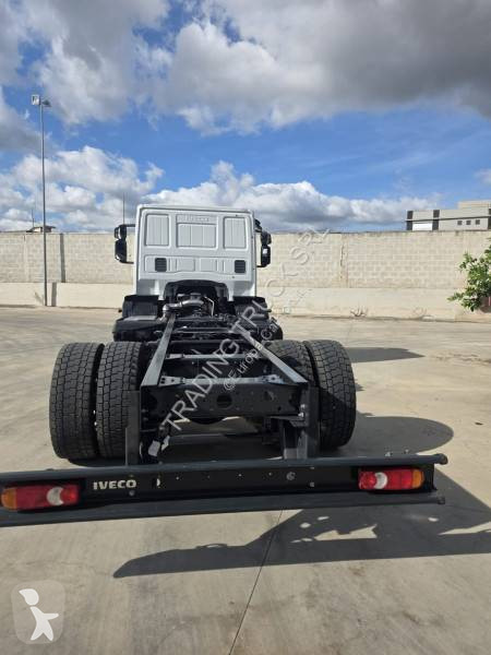 Lastbil Iveco 180 E 28