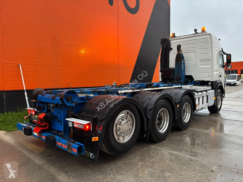Kamion Volvo 500 8x4*4 HIAB XR 20 ton / L=5600 mm
