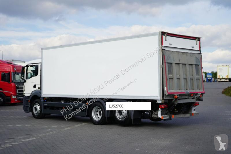 Kamion MAN TGS / / ACC / EURO 6 / CHŁODNIA +...