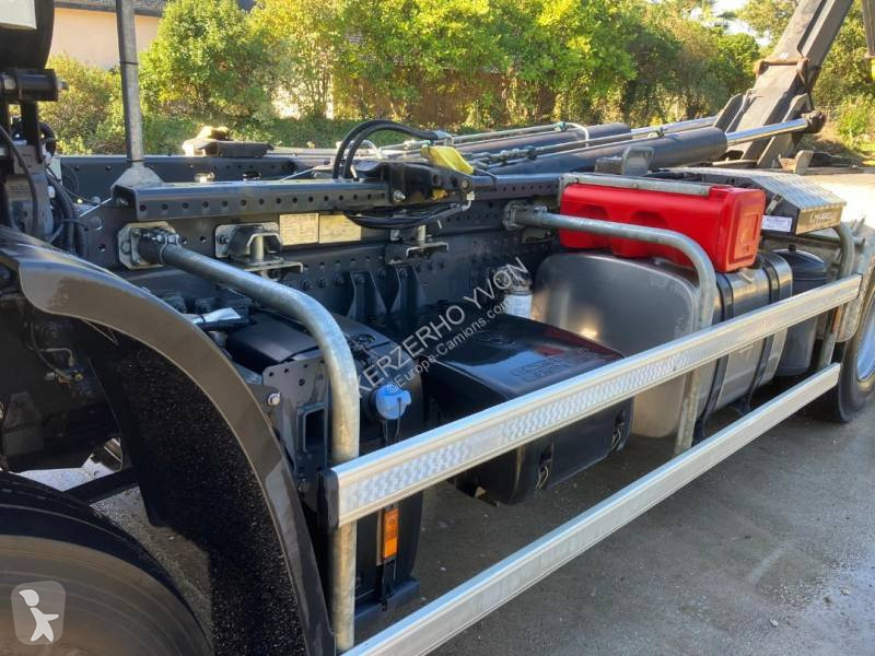 DAF 480 truck
